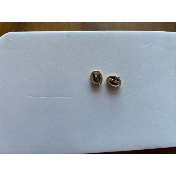 Vintage Black Enamel on Gold Oval Pierced Earrings - Picture 3 of 3